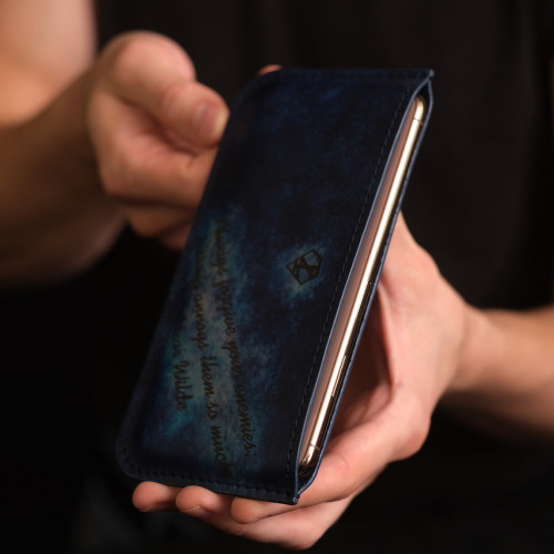 Чехол для телефона из кожи, голубой ручного окрашивания