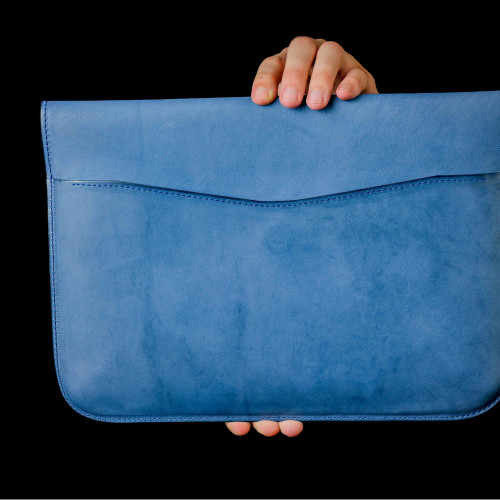 Чехол из натуральной кожи для MacBook светло-синий