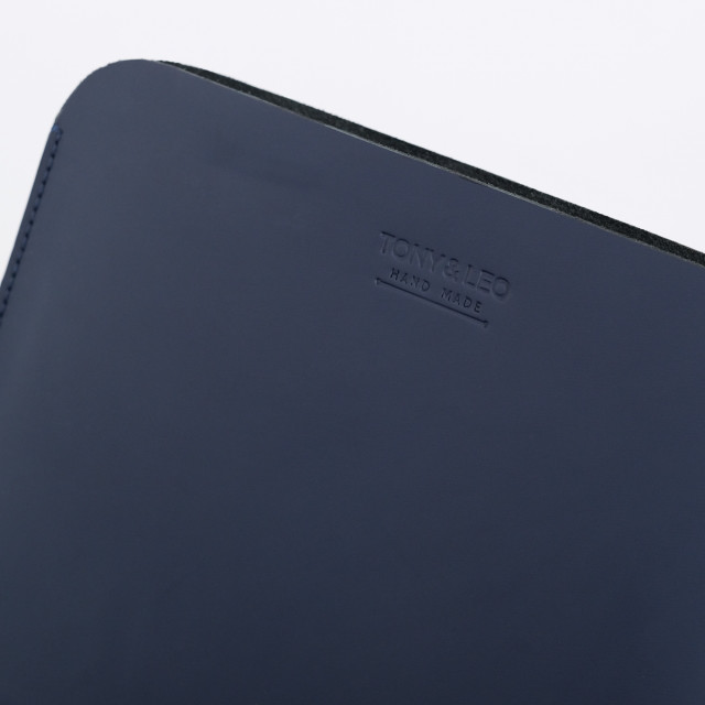 Чехол из натуральной кожи для MacBook синий
