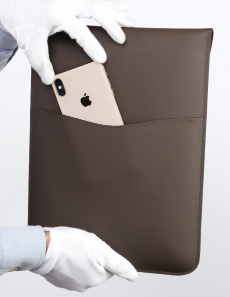  Чехол для Macbook темно-коричневый Soft Classic Vertical 