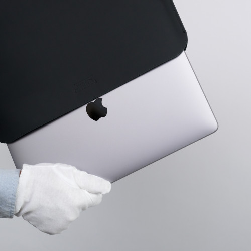 Чехол из натуральной кожи для MacBook черный