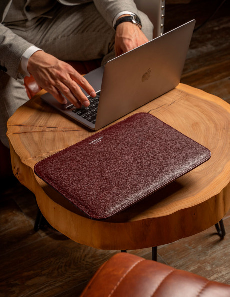 Чехол для MacBook Air 15, горизонтальный, бордовый